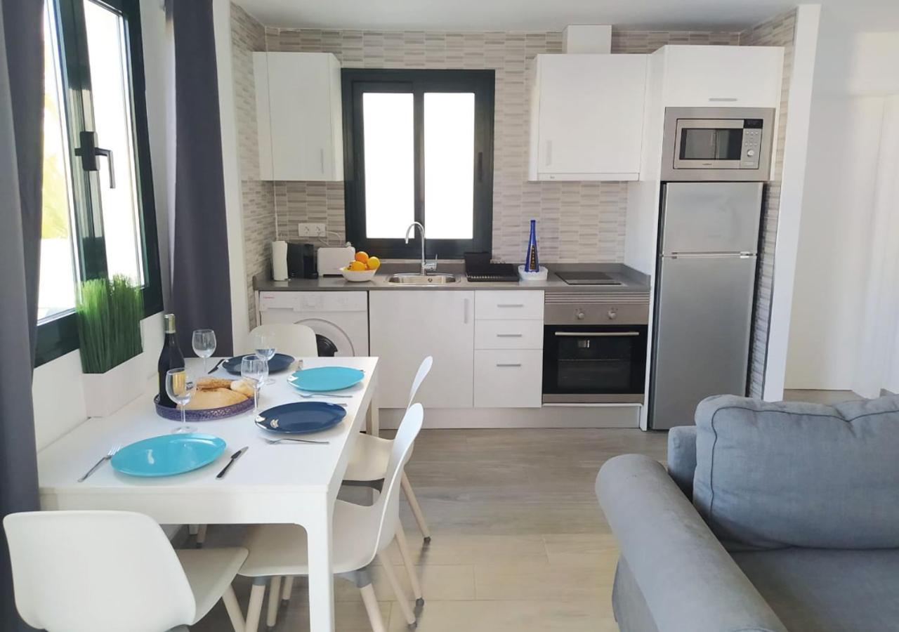 Villa Sun And Sea 4 Front De Mer Playa Rocca קוסטה טגוויסה מראה חיצוני תמונה
