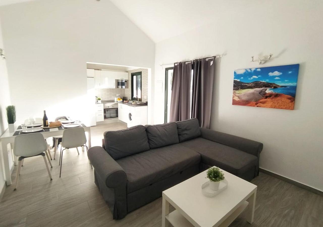 Villa Sun And Sea 4 Front De Mer Playa Rocca קוסטה טגוויסה מראה חיצוני תמונה